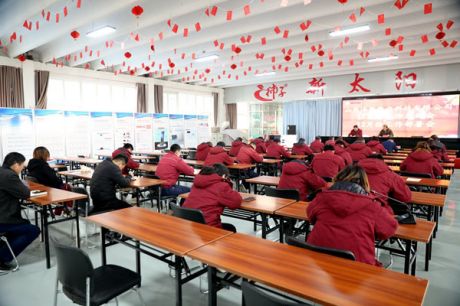 澤能電力培訓(xùn)：聚焦用工需求，“低壓電工證、高處作業(yè)證